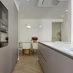 The Collection - Opera Apartment *