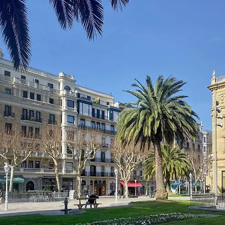 The Collection - Opera Apartman *